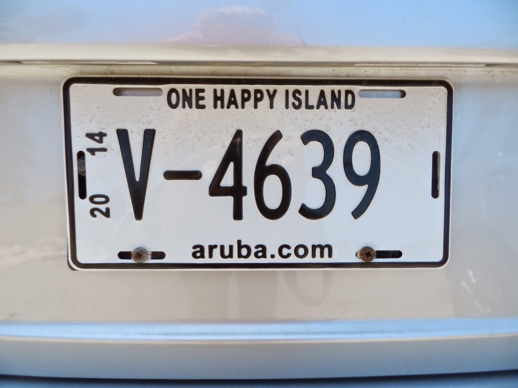 23 Carro placa one happy island - o que fazer - dicas de aruba