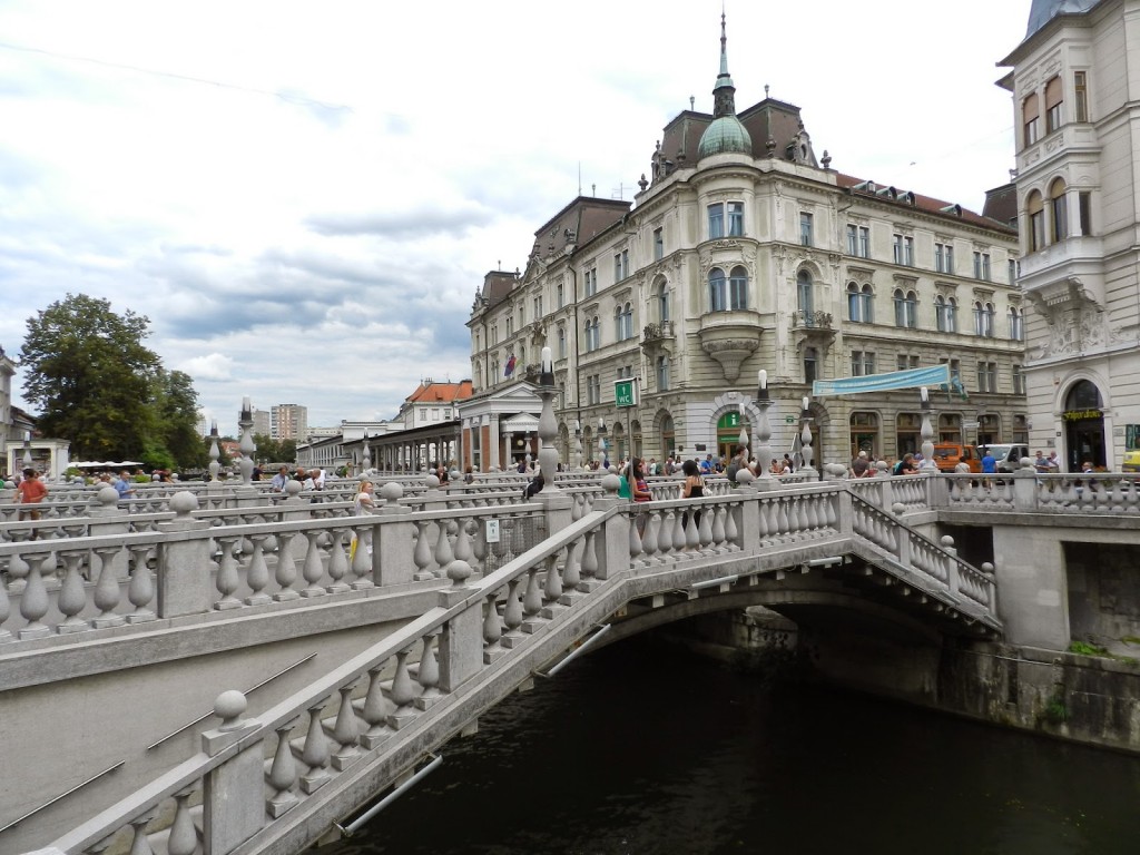 05 ponte triple bridge - Rio Ljubljanica - o que fazer em ljubljana eslovenia - dicas de viagem