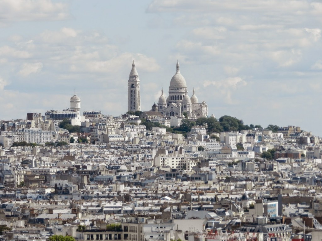 Montmartre & Basílica de Sacré-Coeur vista de cima do Arco do Triunfo