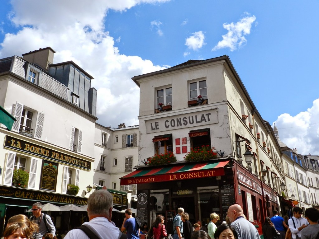 70 PASSEIO 05 Place du tertre - Montmartre Moulin rouge amelie poulin cafe des deux moulin - dicas o que fazer em paris roteiros de viagem