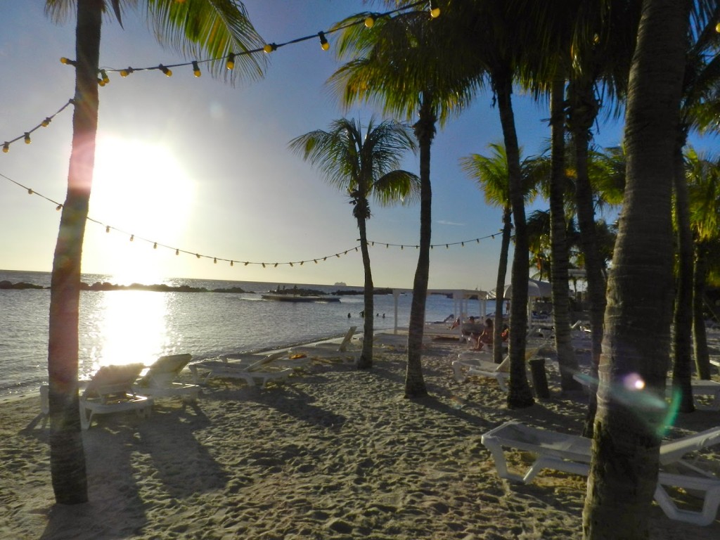 MAMBO BEACH club seaquarium cabana Curacao o que fazer dicas viagem praias 02