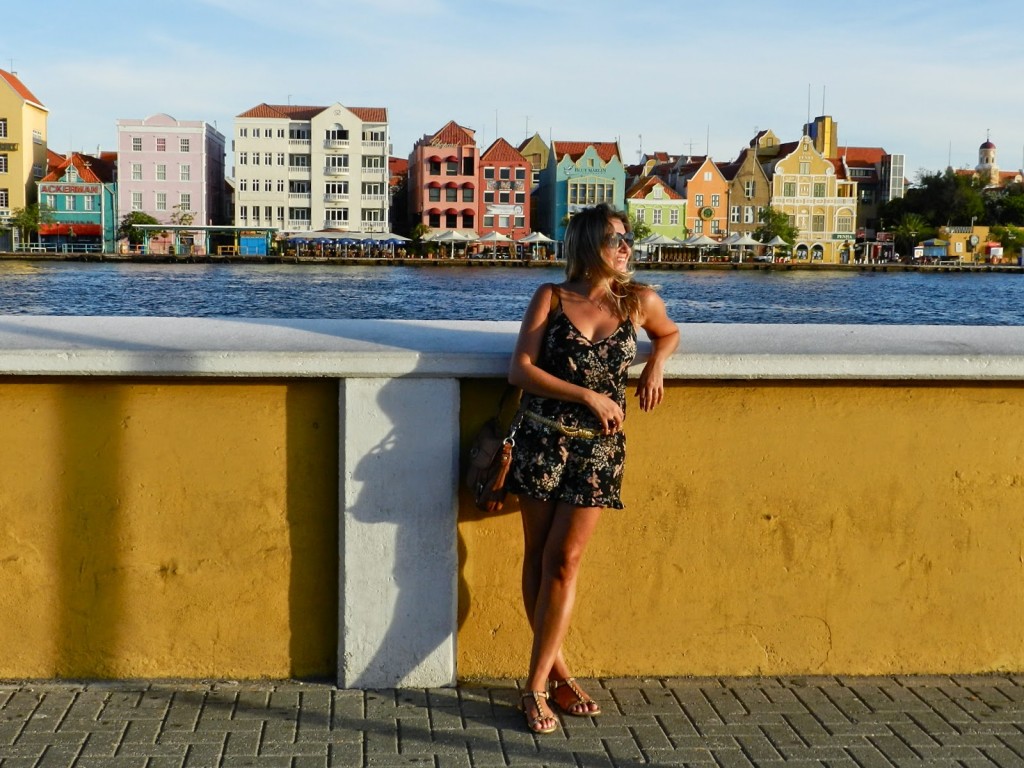 Willemstad PUNDA e OTROBANDA casinhas coloridas dicas de viagem o que fazer Curaçao 02