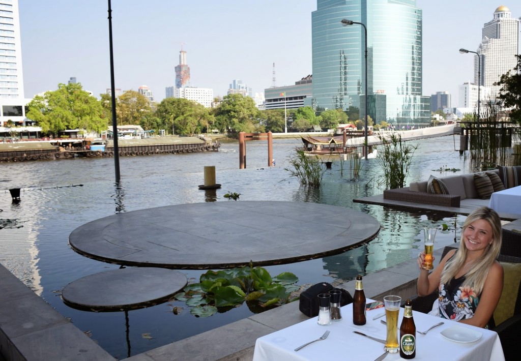 FLOW Restaurant, no Hilton, nas margens do Chao Phraya River