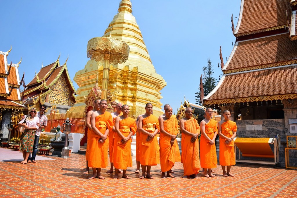 13monges budistas tailandia dicas viagem chiang mai templo doi suthep 01