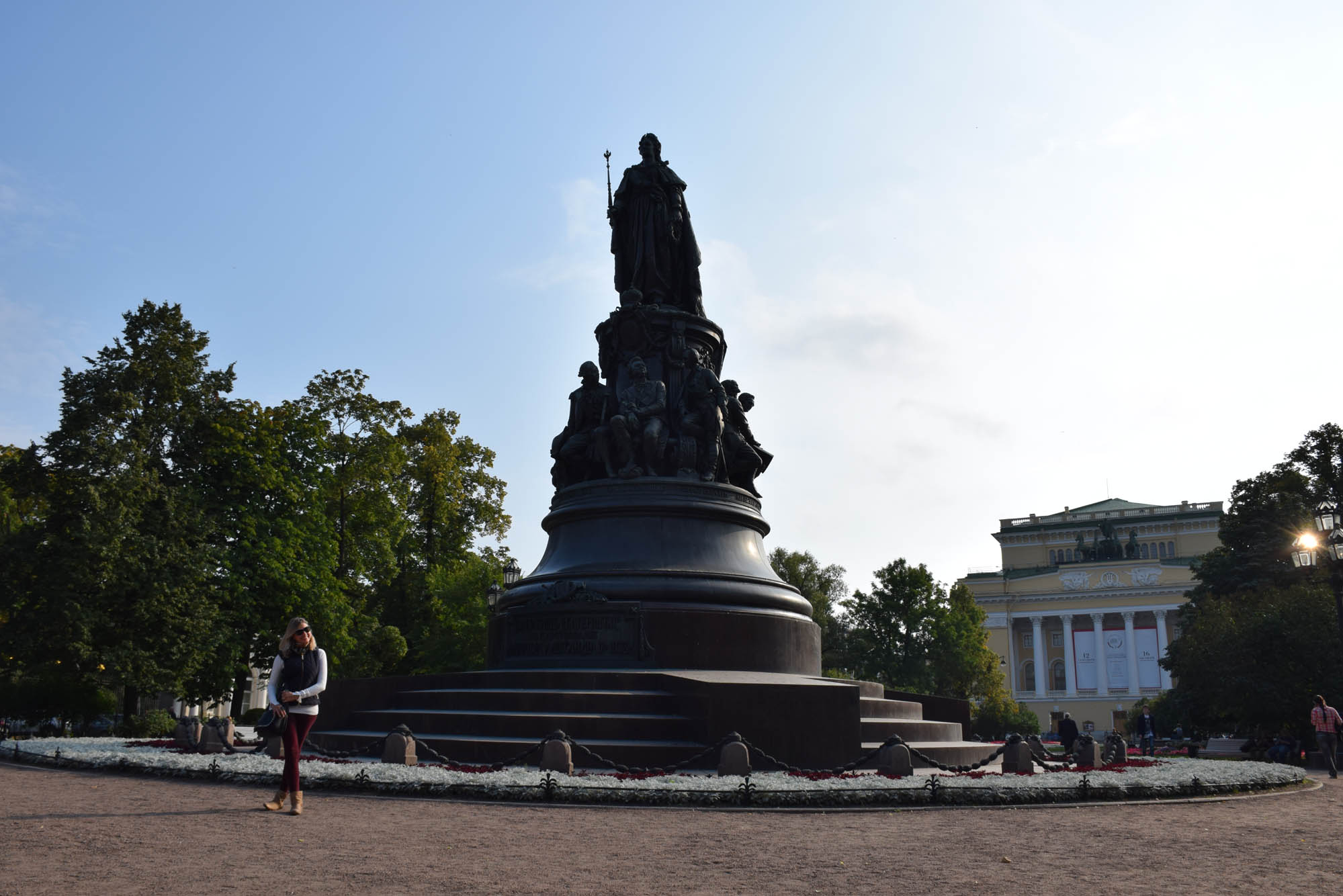 Estátua de Catarina A Grande, na Nevsky Prospekt