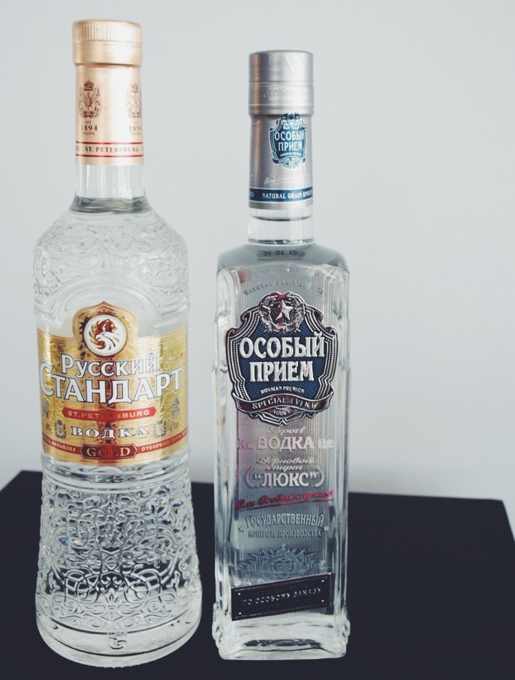 "Vodka do Czar" e "Vodka da URSS" hehehe
