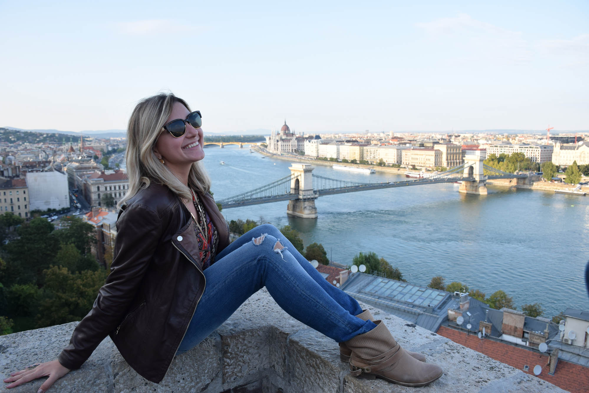 Budapeste é linda! Chain Bridge no fundo