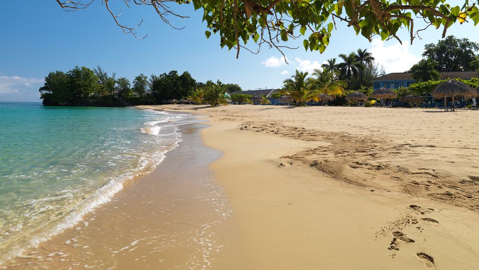 Praia privada - Jamaica Inn Ocho Rios
