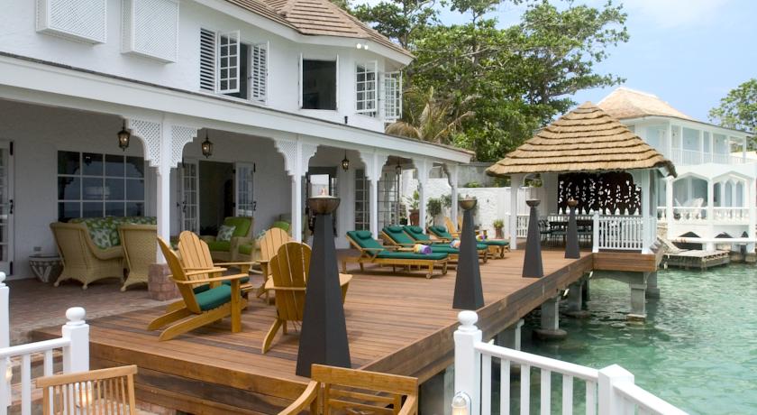 bonne-amie-villa-por-antonio-blue-lagoon-hotel-jamaica-04