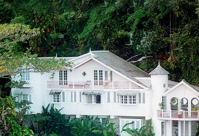moon-san-villa-por-antonio-blue-lagoon-hotel-jamaica-05