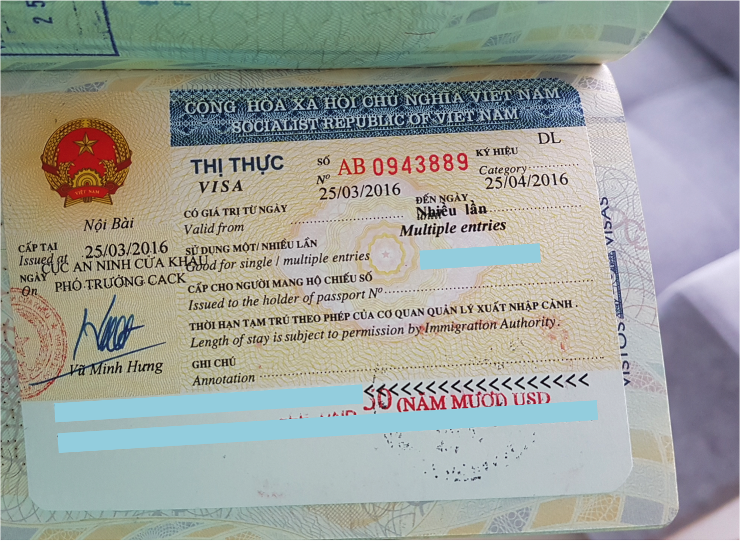 Visto do Vietnã emitido no aeroporto e colado no passaporte do meu marido (Vietnam Visa On Arrival)