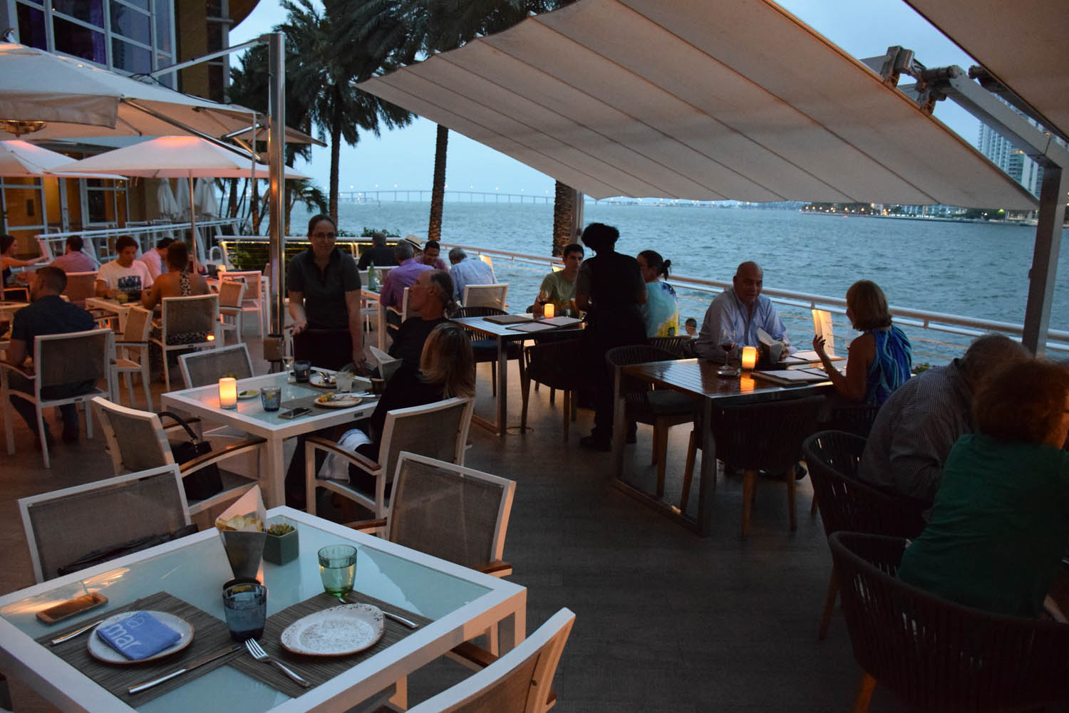 Ambiente externo do Restaurante La Mar - Hotel Mandarin Oriental - Brickell - Miami