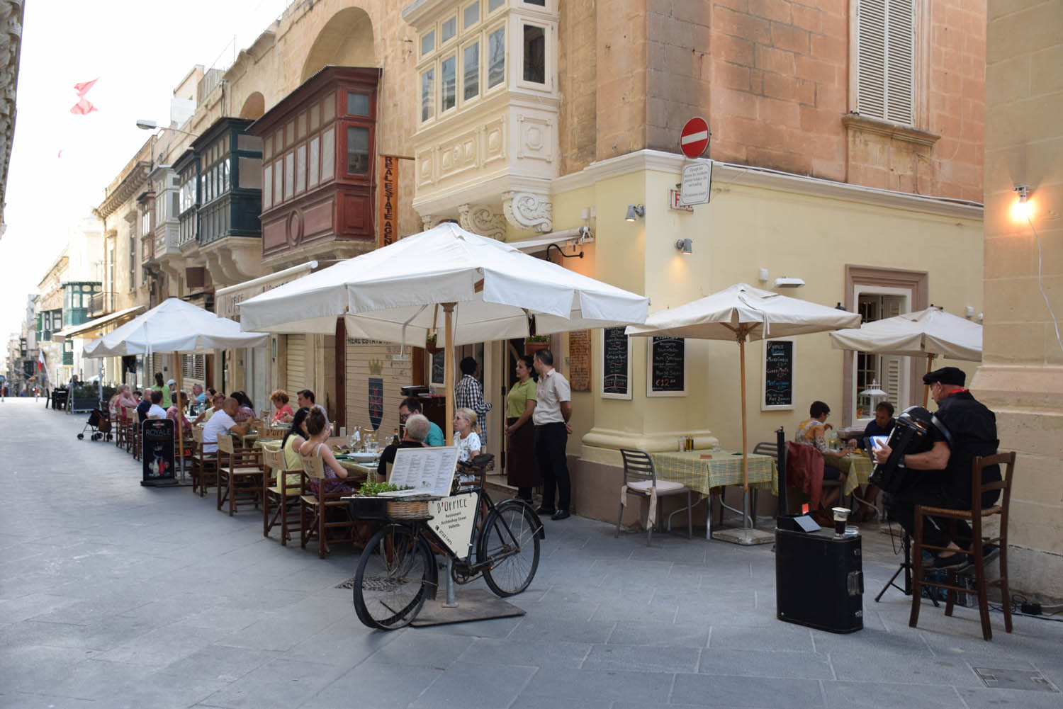 Restaurante D'Office Bistro em Valletta, Malta