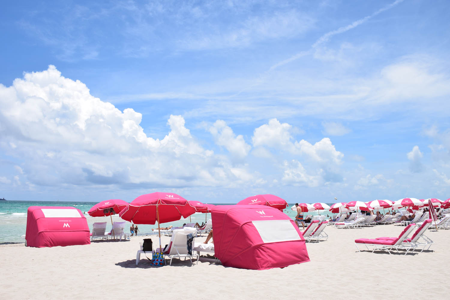 Estrutura de praia do hotel W South Beach, Miami Beach