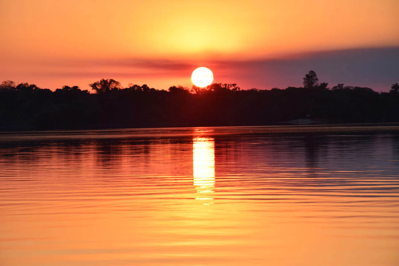 Pôr do sol no Rio Teles Pires - Amazônia