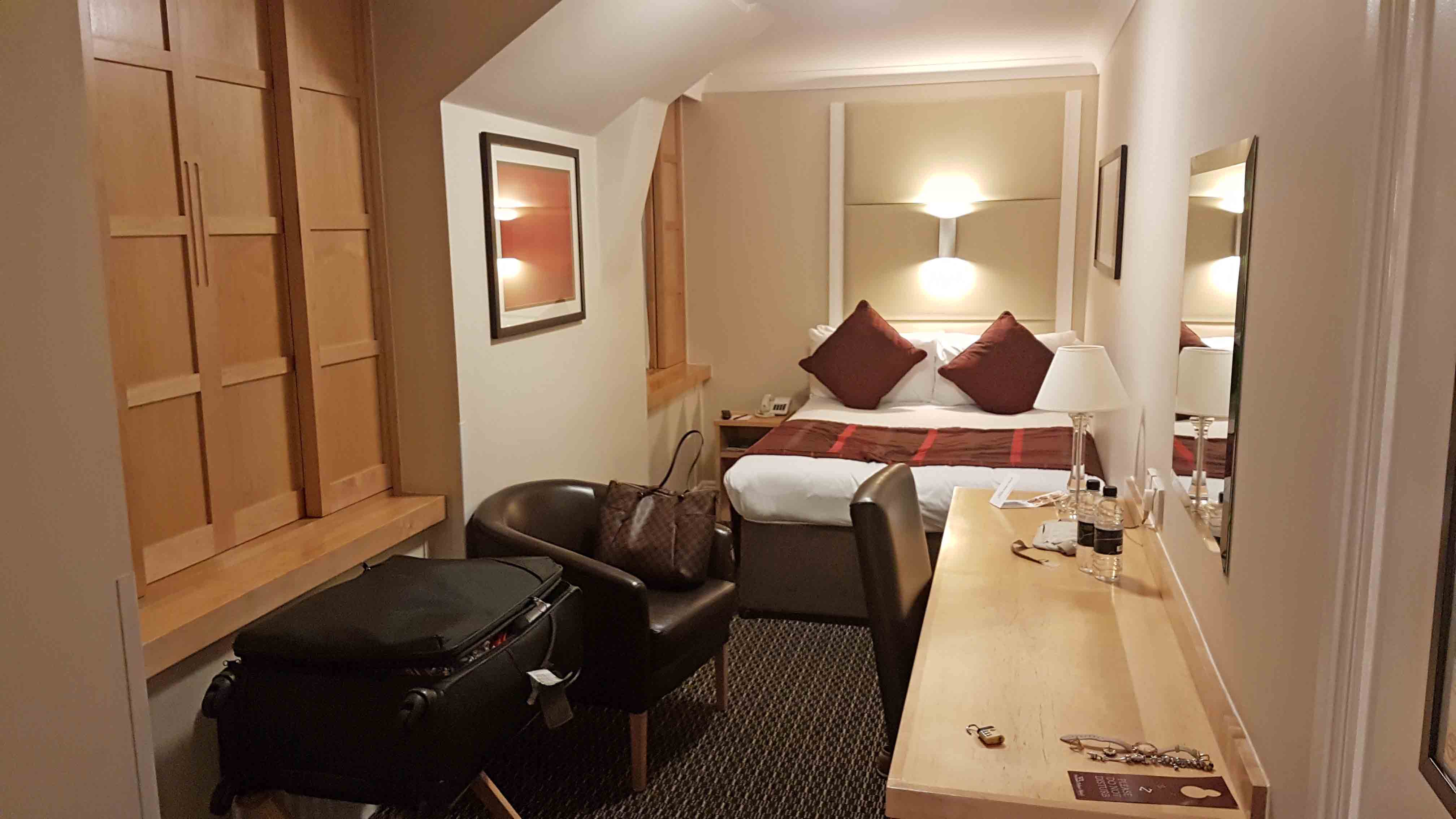 Cozy double room - Strand Palace Hotel - Londres