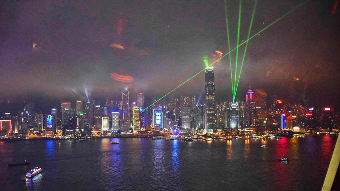 Symphony of Lights, em Hong Kong, vista do Restaurante Hutong