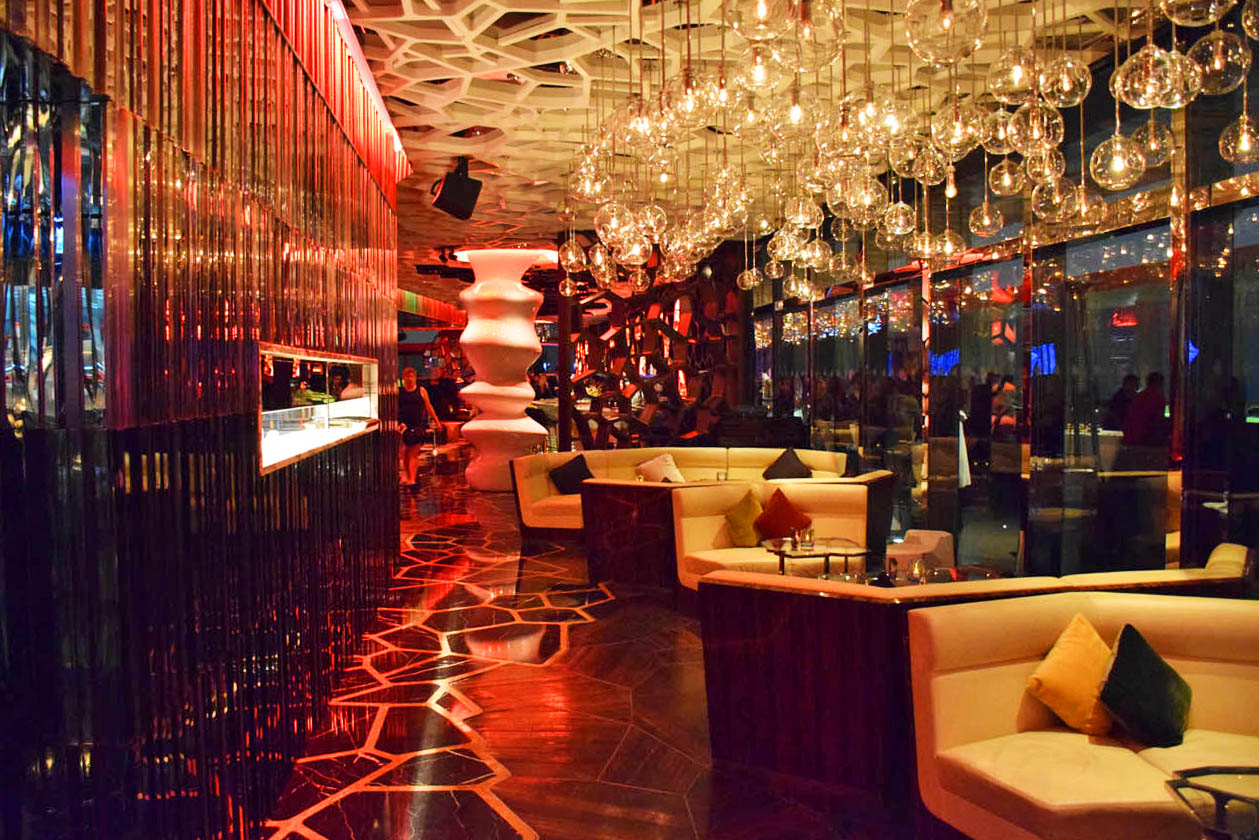 Bar OZONE, no Ritz-Carlton Hong Kong - o bar mais alto do mundo!
