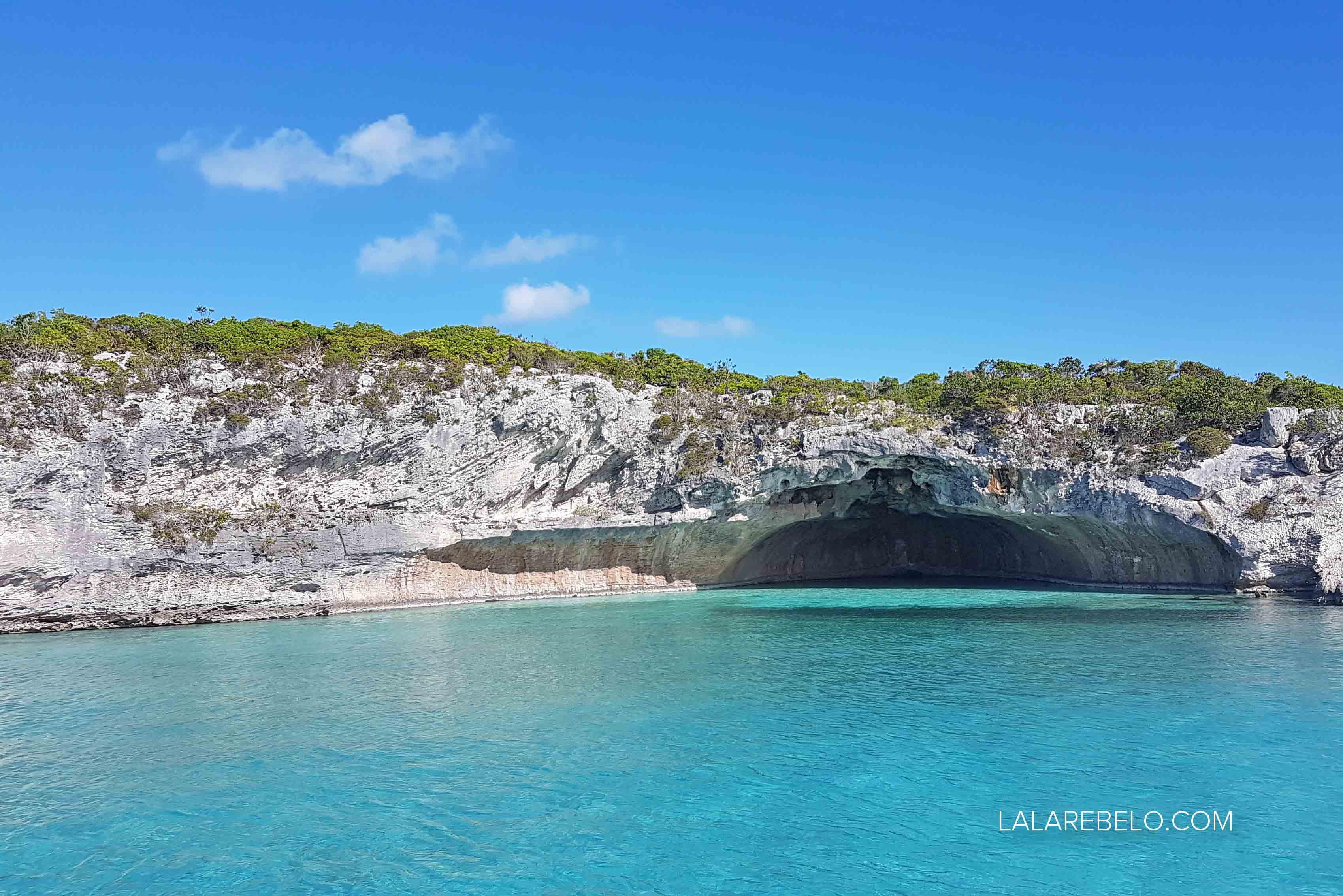 Caverna em Musha Cay | Passeio de barco por Exuma Cays 