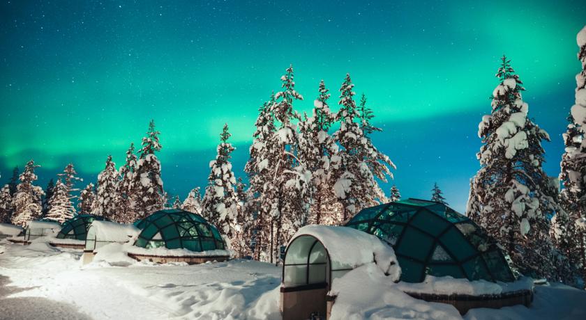 Aurora boreal vista no Kakslauttanen Arctic Resort | Créditos: divulgação