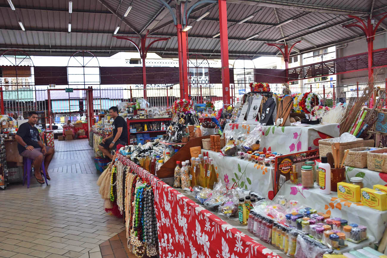 Marché de Papeete - para comprar lembranças e produtos típicos | foto: Lala Rebelo