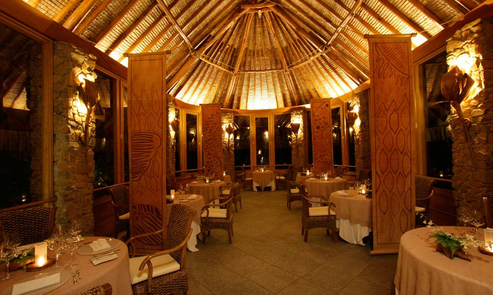 Restaurante Ohiri, no Le Taha'a Island Resort | foto: divulgação
