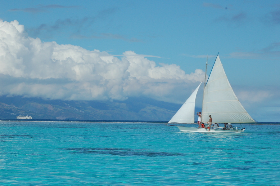 Vida real - pirogues do Tahiti | foto: Andy Turpin