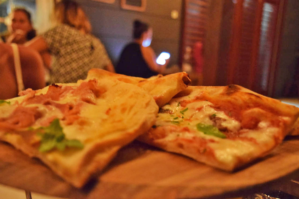 dicas de st barth - melhores restaurantes - pizza l'isoletta - gustavia - lala rebelo