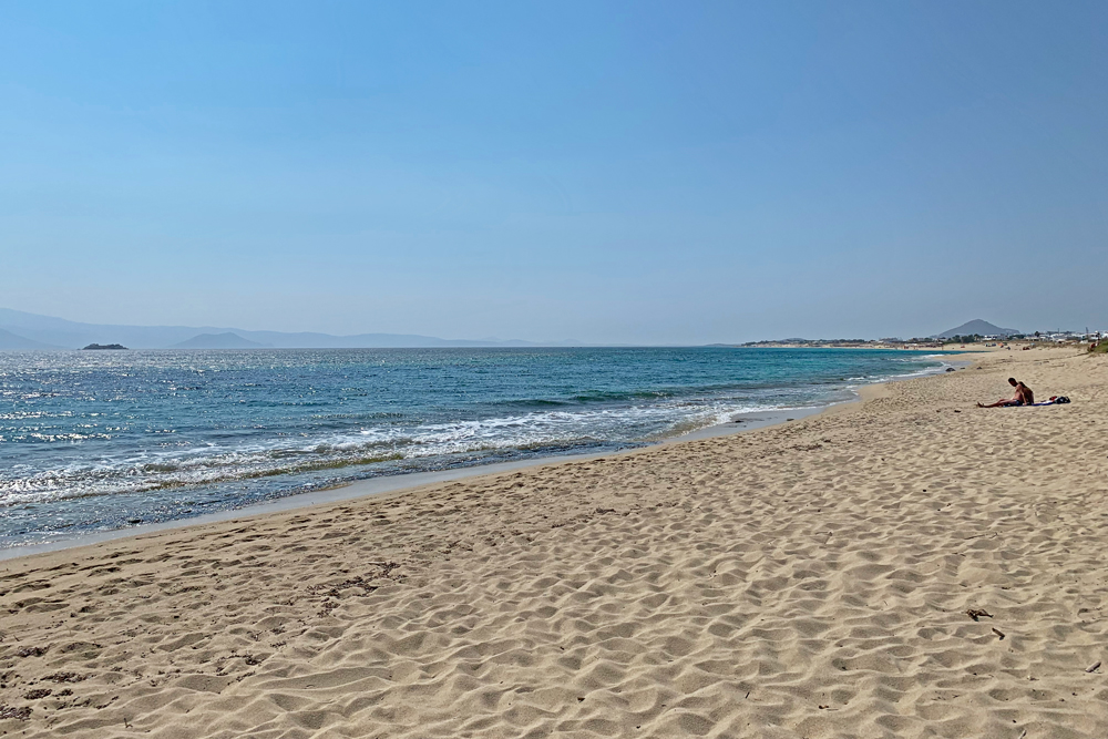 Plaka Beach Naxos - melhores praias de Naxos