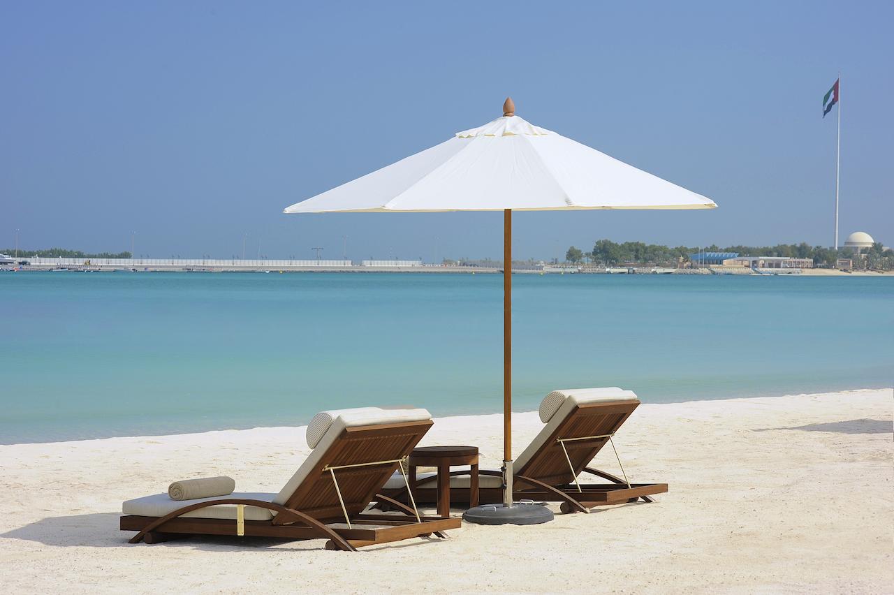 Nation Riviera Beach Club - ST Regis - praia Abu Dhabi