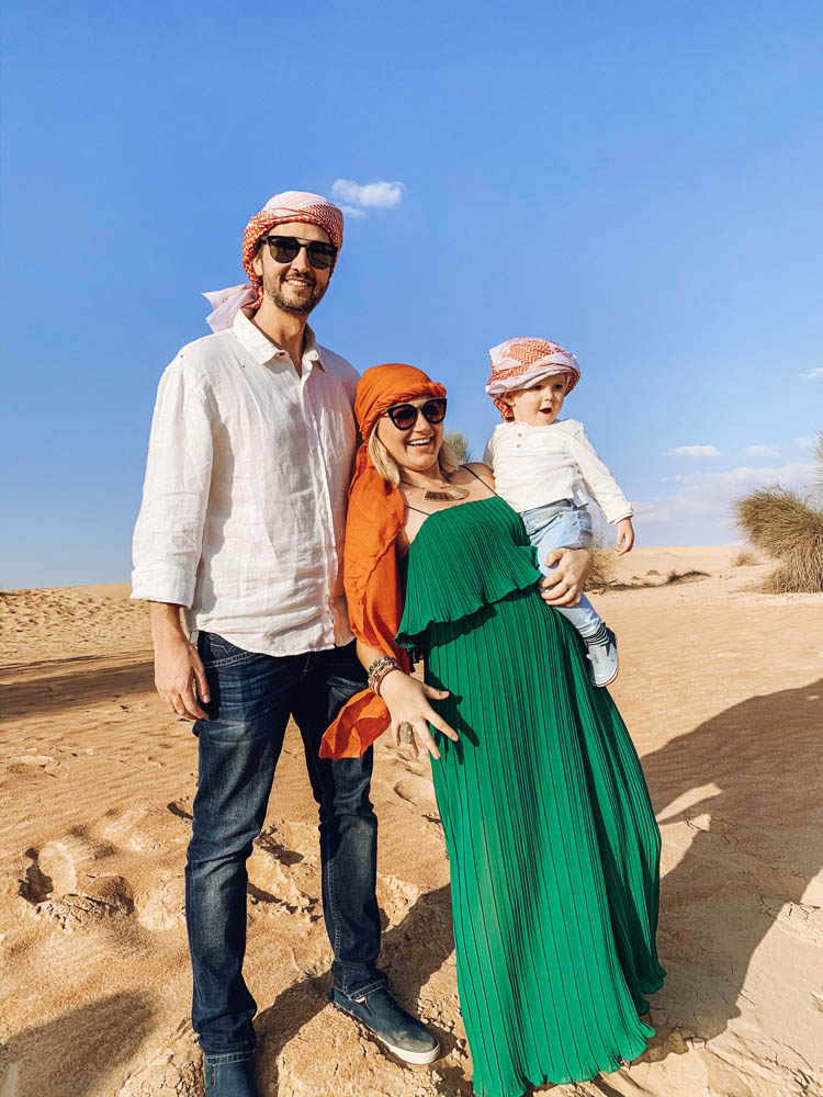 Passeio no deserto de Dubai com crianca bebe e gestante - Platinum Heritage
